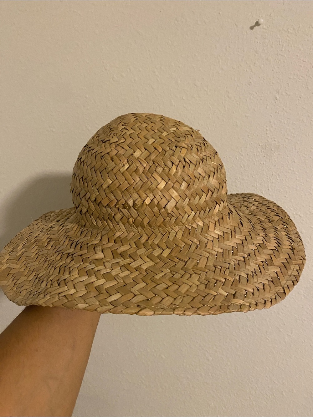 Universal Thread Woven Straw Sun Hat in Natural Tan
